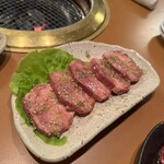 炭火焼肉＆ホルモン伝次 - 