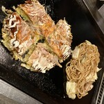 串かつ・お好み鉄板 ぼんくら酒場 - 豚焼そばも来た