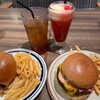 J.S.BURGERS CAFE 神戸ハーバーランドumie店