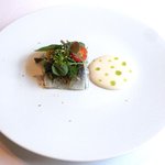 ル・ジュー・ドゥ・ラシエット  - ランチ7皿コース 5040円 の42度で低温調理した鰯のコンフィと自家製ドライトマト ジャガイモのピューレ添え