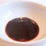 ル・ジュー・ドゥ・ラシエット  - ランチ7皿コース 5040円 のバルサミコを煮詰めたソース