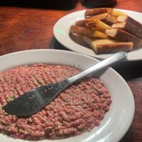 カルネジーオ イースト - 