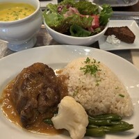 トラディシオン 日本橋 - 