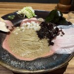 成 CH - 岩中豚背油煮干しラーメン