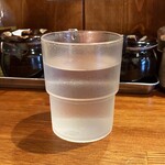 横浜家系ラーメン 三郷家 - 水。