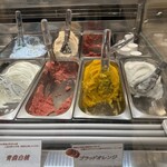 アンティカ ジェラテリア - いちごのシャーベット、マンゴー　