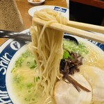 博多らーめん ShinShin 天神本店 - 