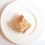 ル・ジュー・ドゥ・ラシエット  - ランチ7皿コース 5040円 のパン