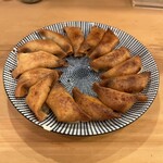 牛タンとクリスピー餃子 ひまわり - 「クリスピー餃子(2人前)」(税込450円)