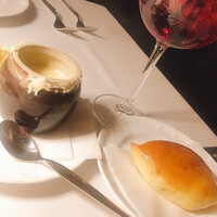 スンガリー 新宿東口本店 -  グリヴィヴスミターニエと焼きピロシキ