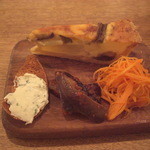 前菜３種盛と三浦野菜のキッシュ（14-08）