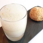 ル・ジュー・ドゥ・ラシエット  - ランチ7皿コース 5040円 のトンカ豆のブランマンジェ キャラメルクリームのシュークリーム