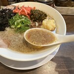 麺屋 誠 - 【醤油＝スープ（svこってり）】