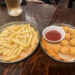 ハイカラ餃子酒場 - 