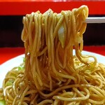 新ちゃん - 焼そば　麺リフト