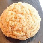 ル・ジュー・ドゥ・ラシエット  - ランチ7皿コース 5040円 のキャラメルクリームのシュークリーム