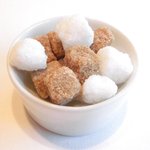 ル・ジュー・ドゥ・ラシエット  - ランチ7皿コース 5040円 の角砂糖