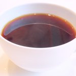 ル・ジュー・ドゥ・ラシエット  - ランチ7皿コース 5040円 のコーヒー