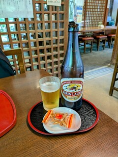 春日荷茶屋 - ラガー中瓶 660円