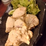 七輪焼鳥 一鳥 - 朝挽き鶏のレア唐揚げ