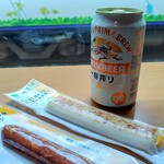 ファミリーマート - 料理写真:一番搾り、タンスティックチーズ、おつまみかまぼこチーズ