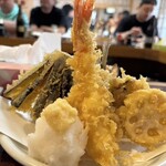 丸千葉 - 天ぷら盛り合わせ