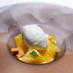 キメラ - 2025.6 ゴールデンスペシャル 台湾パイナップル 文旦 ヨーグルトのジェラート 杏仁ソース