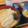大和製麺 - ①ざるうどん(税込520円)②鶏腿肉唐揚げ(税込180円)
醤油系の下味が付けられており、腿肉だと思いますが、それなりにジューシー
①と②でお会計は700円也