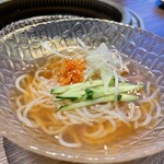 焼肉 あざす - 究極出汁の冷麺。美味し。