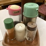 ぶんぷく亭 - 卓上調味料