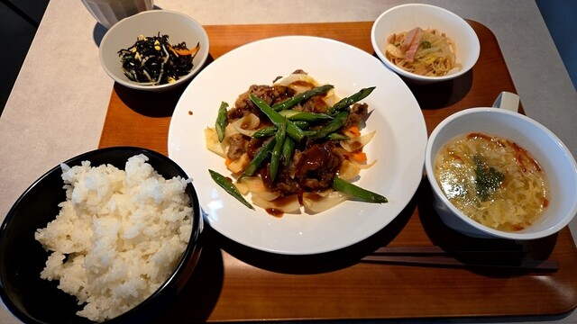 まちのシェアスペース TSUGUBAテラス SHOKUDO - 仁賀保（食堂）の写真