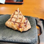 感動の肉と米 - ロースステーキのアップです。サイズは180gです