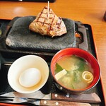 感動の肉と米 - 卵と味噌汁です