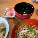 季節料理　あら珠 - お新香　お吸い物