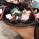 Sushi Tengu - お刺身の舟盛りが　付きまして～～～