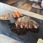 刈谷 肉割烹 門 - 熟成牛フィレ肉のロースト〜トリュフソース〜