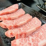 焼肉とワイン 八孝 - 