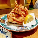 渋谷の日本酒ダイニング sakeba - 20250602鶏唐揚げ880円