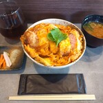 ぽるこ - 上かつ丼
