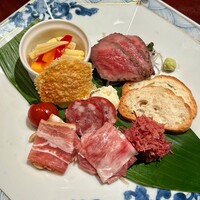 肉前菜5点盛