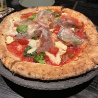 800°DEGREES ARTISAN PIZZERIA - 