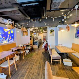 リニューアルオープン！夜は「酒場路のカフェ」