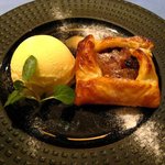 ＴＨＥ ＯＲＣＨＡＲＤ - ('10/01)デザート（アップルパイとアイスクリーム）