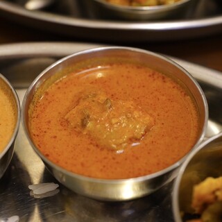 四次元食堂 南インドオステリア_1