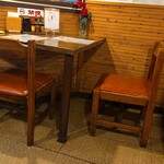 キッチン友 - テーブル席