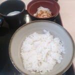 ゆで太郎 もつ次郎 - ごはんと卵と山芋