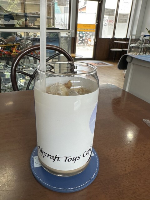 Aircraft Toys Cafe photo 3