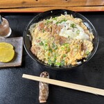 大三元 - カツ丼900円