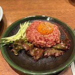 焼肉 静龍苑 - ユッケ