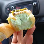 Gourmet Guam - プチシュー（ピスタチオ）$2